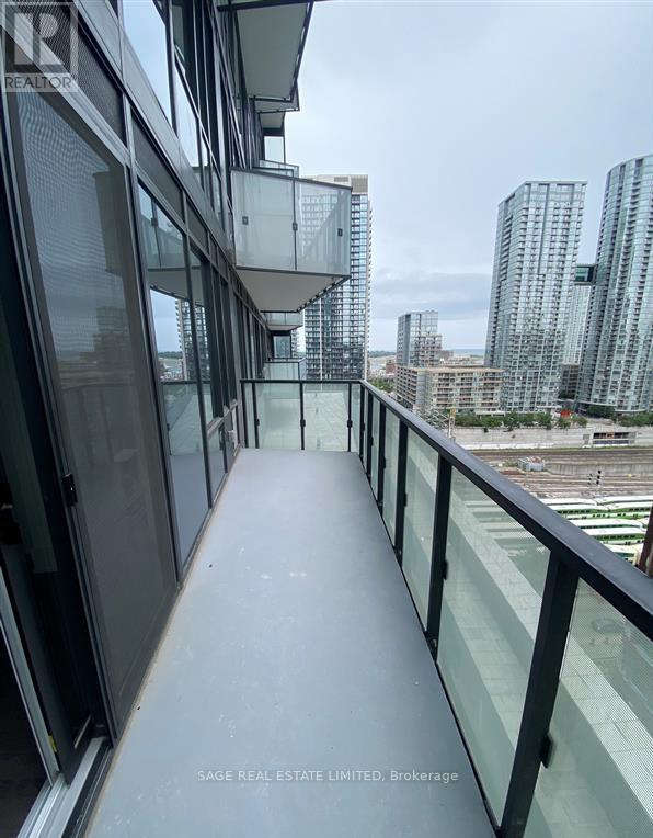 Photo 12 of 801 470 Front Street W, Toronto ON