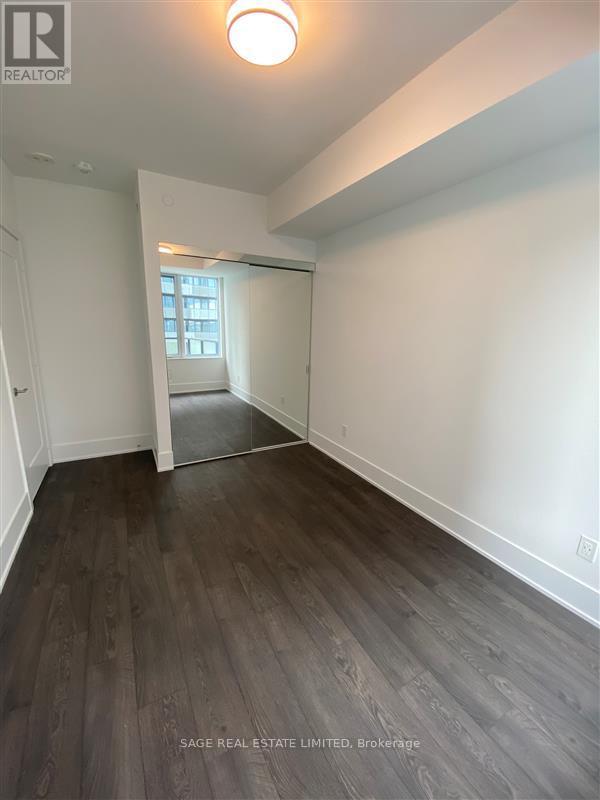 Photo 17 of 801 470 Front Street W, Toronto ON