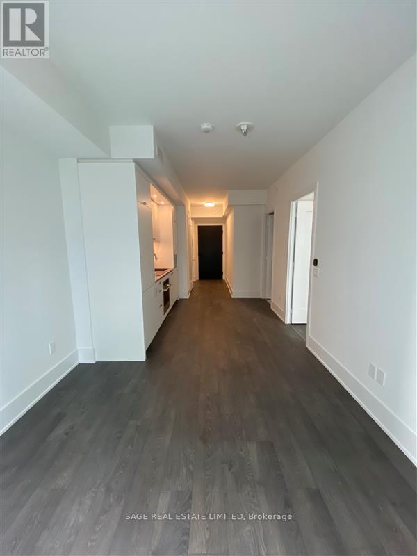 Photo 4 of 801 470 Front Street W, Toronto ON