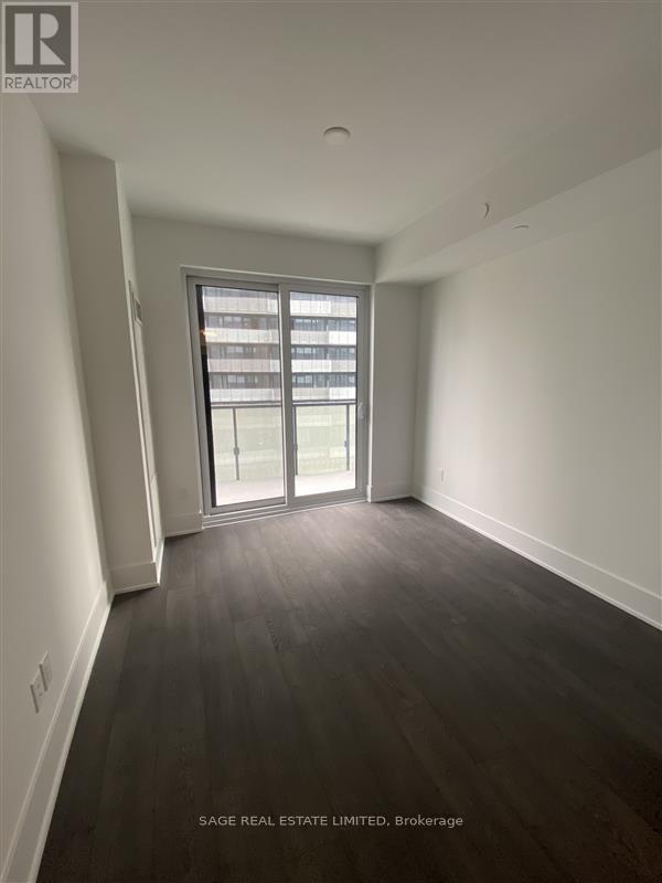 Photo 5 of 801 470 Front Street W, Toronto ON