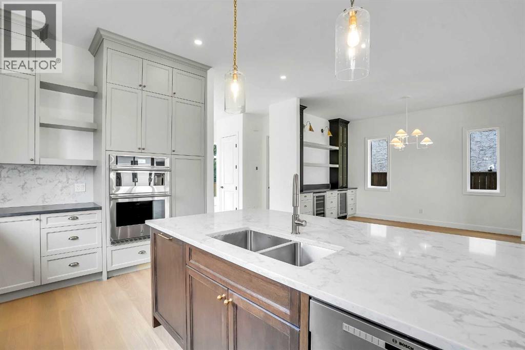 Photo 13 of 636 10 Avenue Ne, Calgary AB