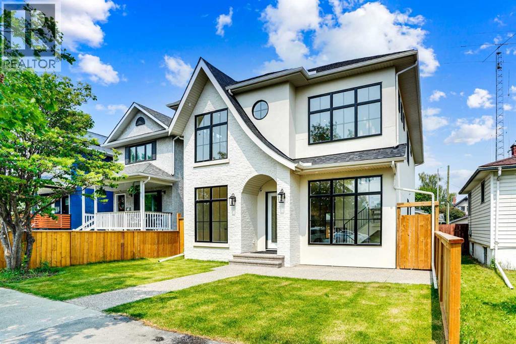 Photo 2 of 636 10 Avenue Ne, Calgary AB