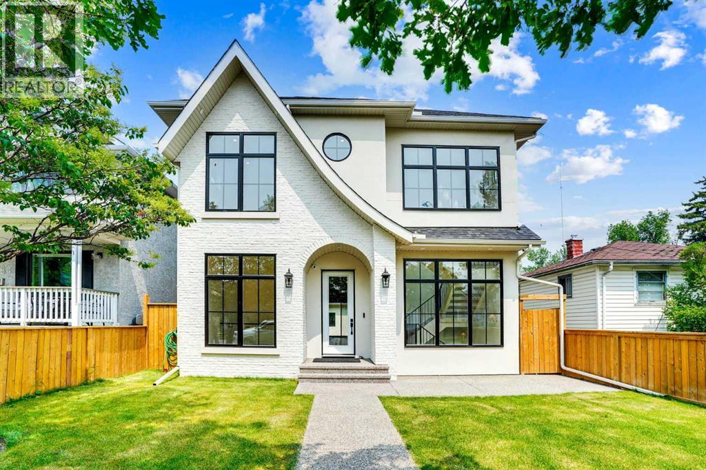 Photo 1 of 636 10 Avenue Ne, Calgary AB