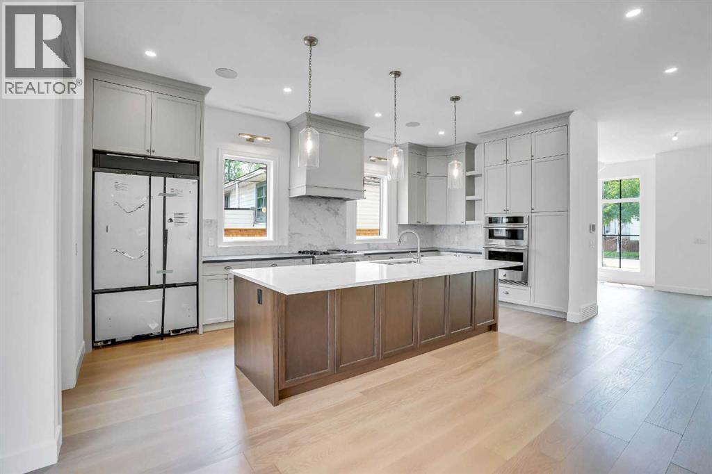 Photo 14 of 636 10 Avenue Ne, Calgary AB