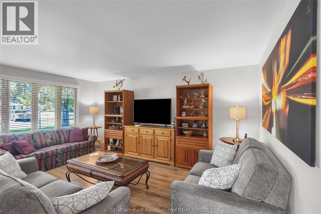 Photo 14 of 85 Marion Avenue, Chatham ON