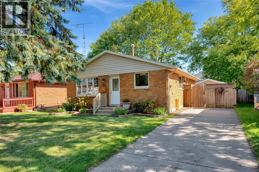 Photo 2 of 85 Marion Avenue, Chatham ON