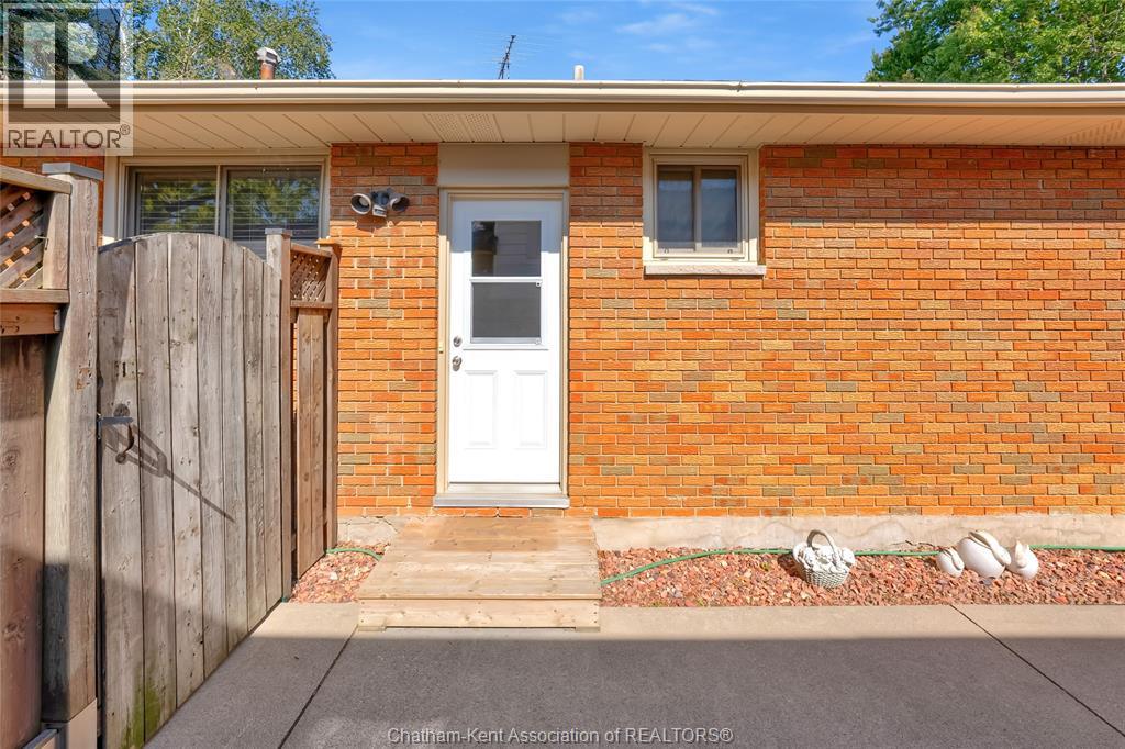 Photo 38 of 85 Marion Avenue, Chatham ON