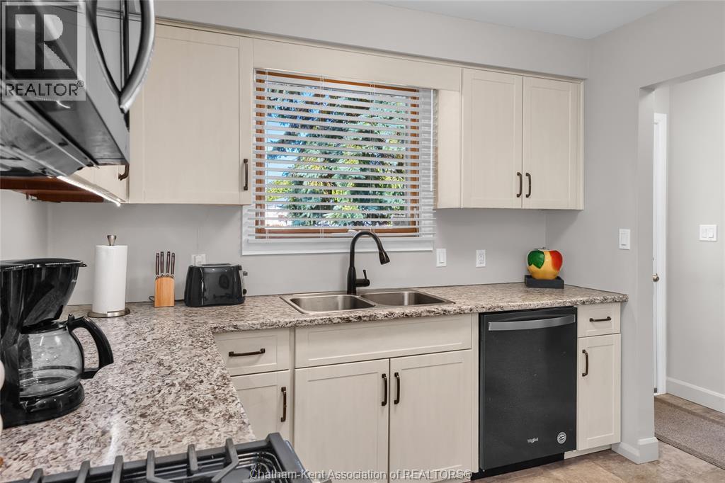 Photo 5 of 85 Marion Avenue, Chatham ON