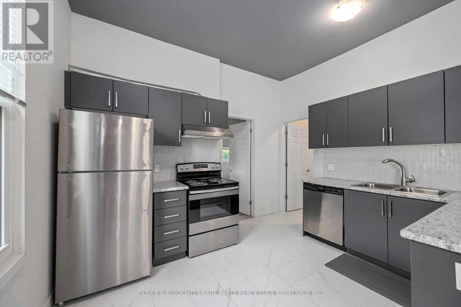 Photo 8 of 452 South Street, London East ON
