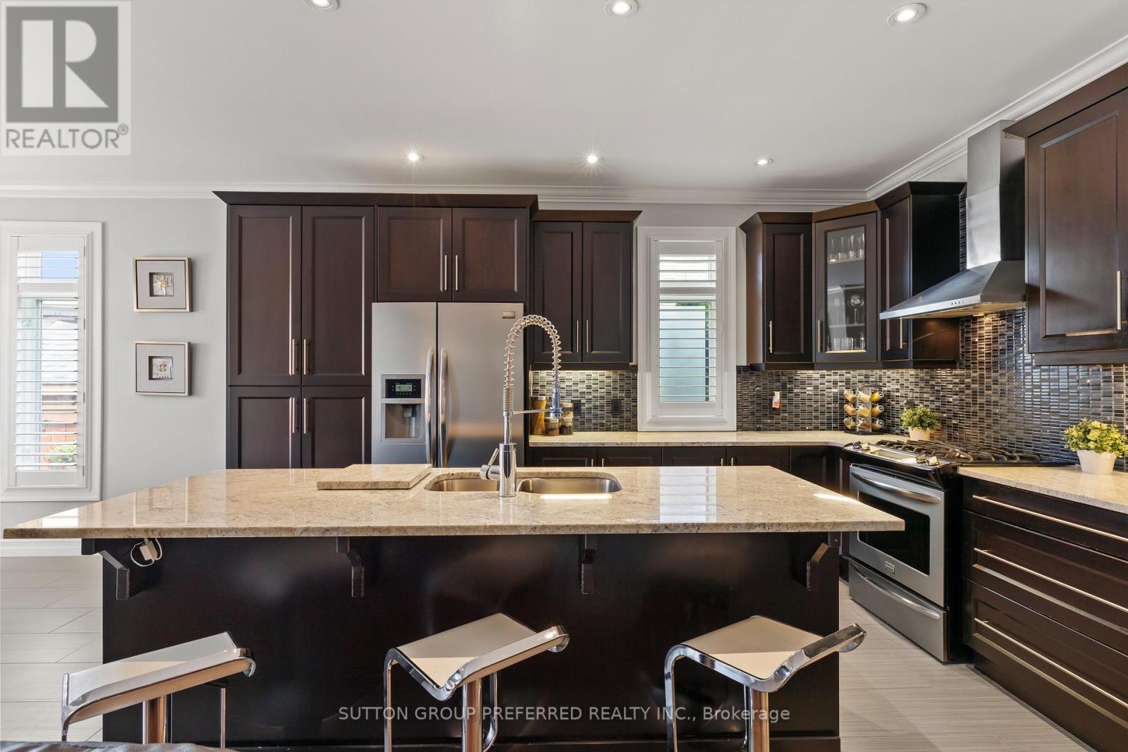 Photo 11 of 3373 Pioneer Parkway, London South ON