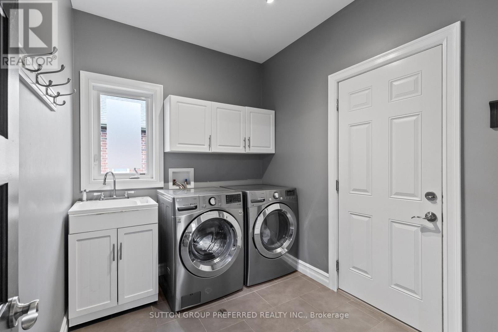 Photo 27 of 3373 Pioneer Parkway, London South ON