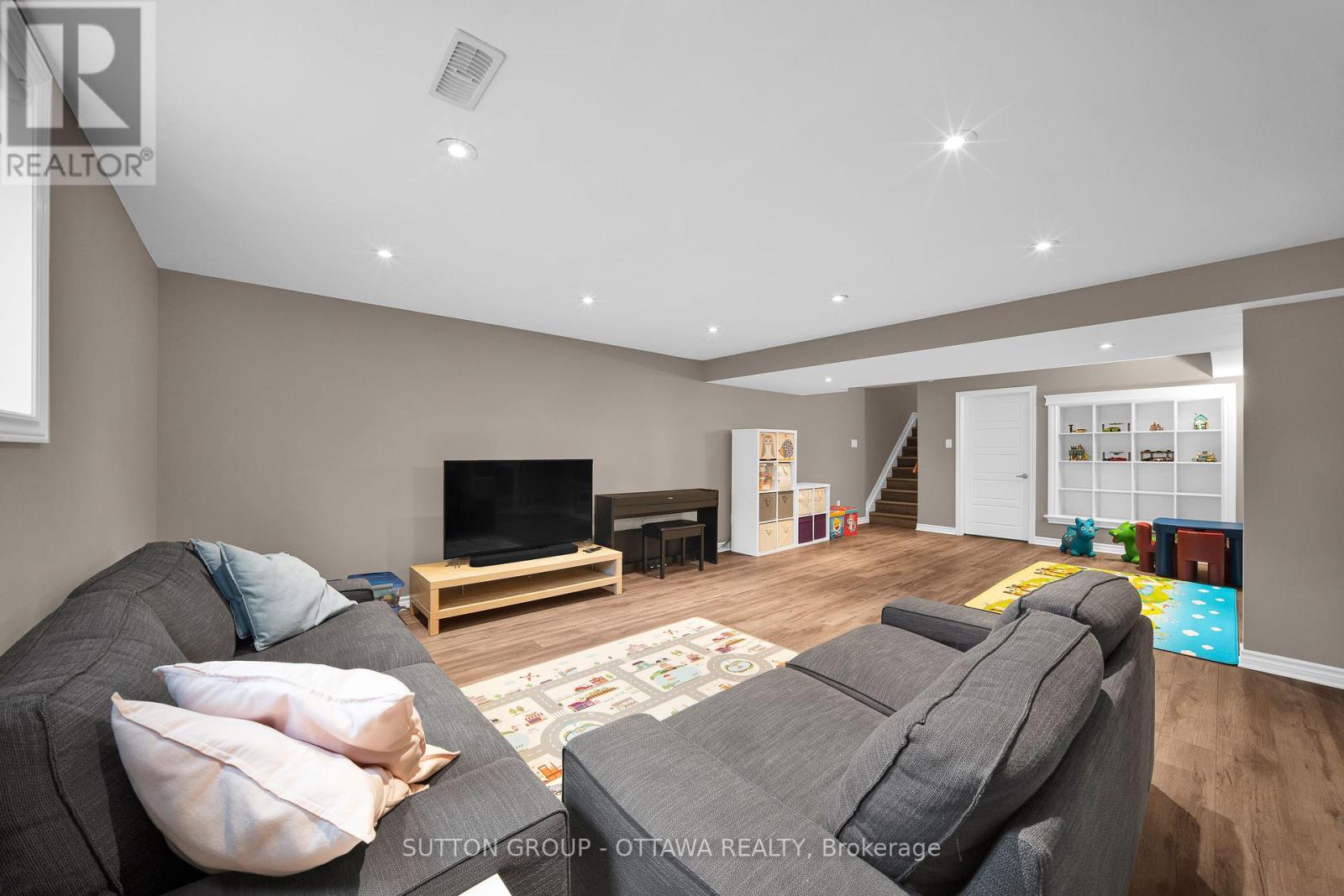 Photo 37 of 412 Odessa Way, Ottawa ON