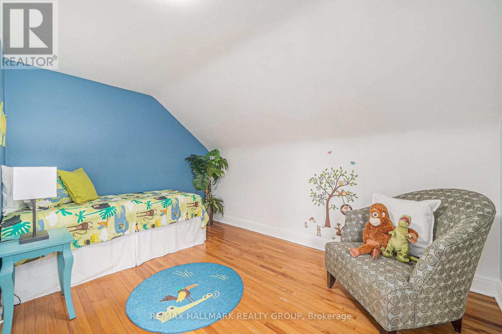 Photo 17 of 98 Dagmar Avenue, Ottawa ON