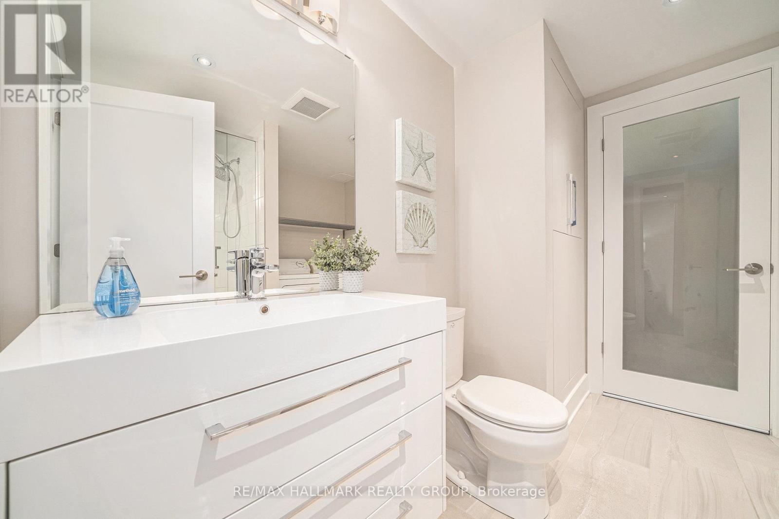 Photo 26 of 98 Dagmar Avenue, Ottawa ON
