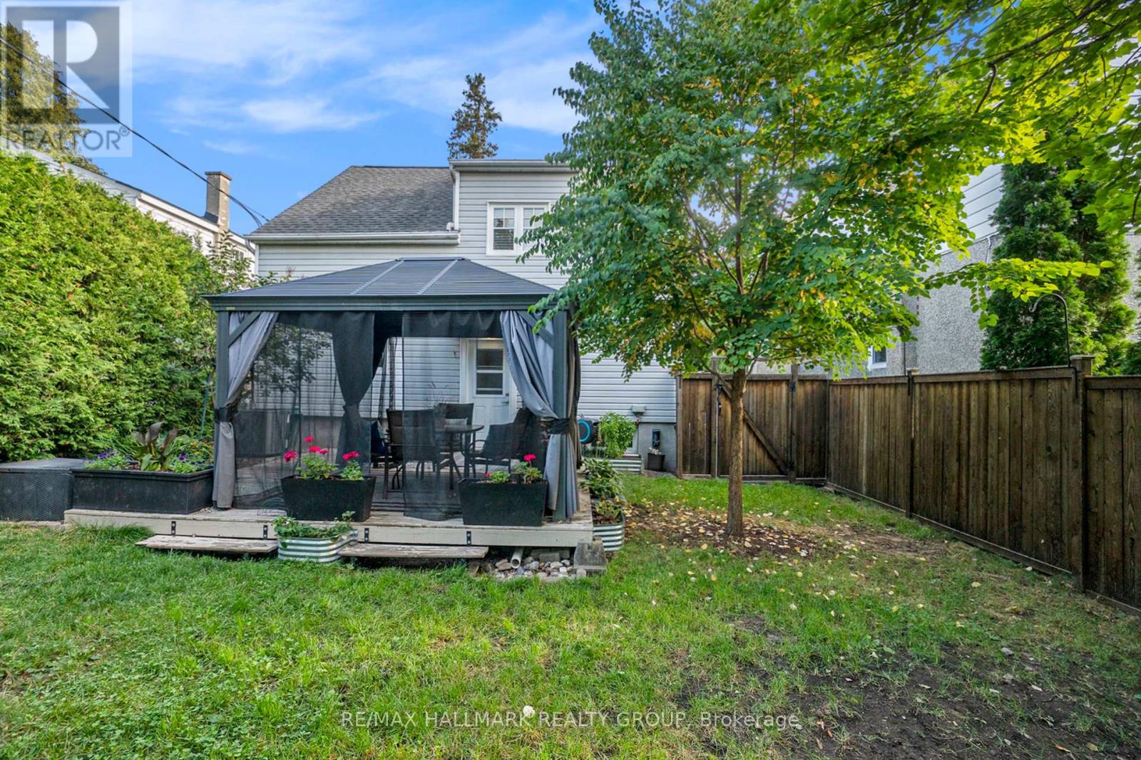 Photo 29 of 98 Dagmar Avenue, Ottawa ON