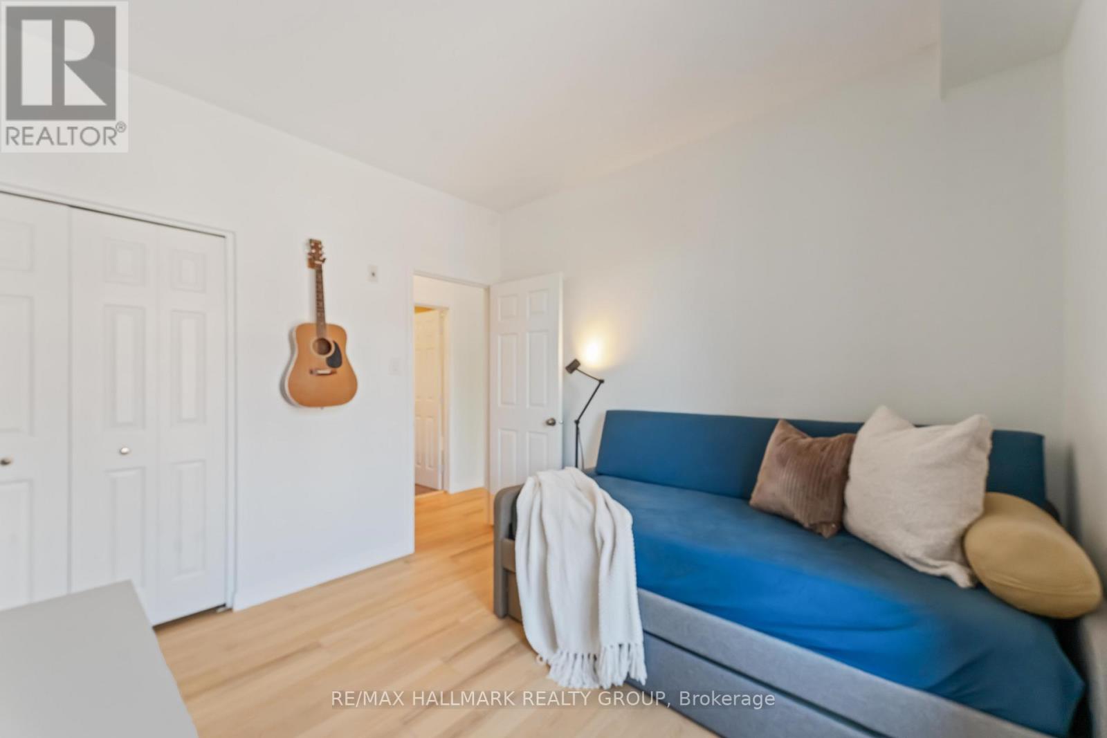 Photo 23 of 10 270 Meilleur Private, Ottawa ON