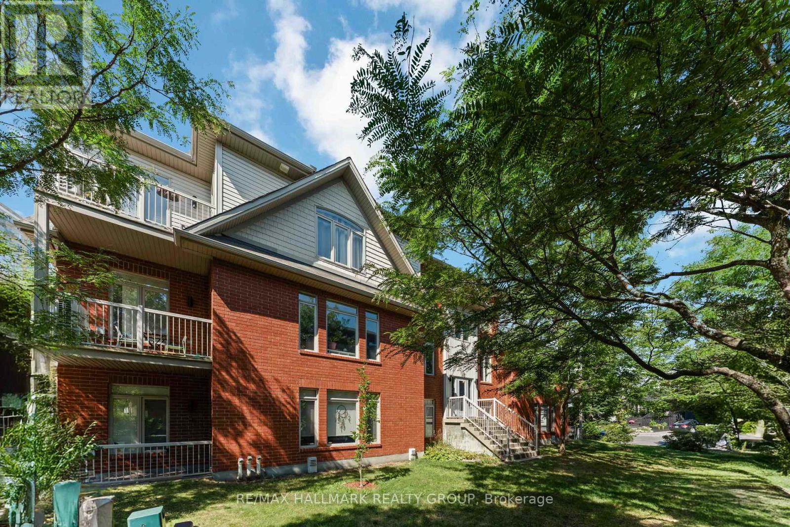 Photo 30 of 10 270 Meilleur Private, Ottawa ON
