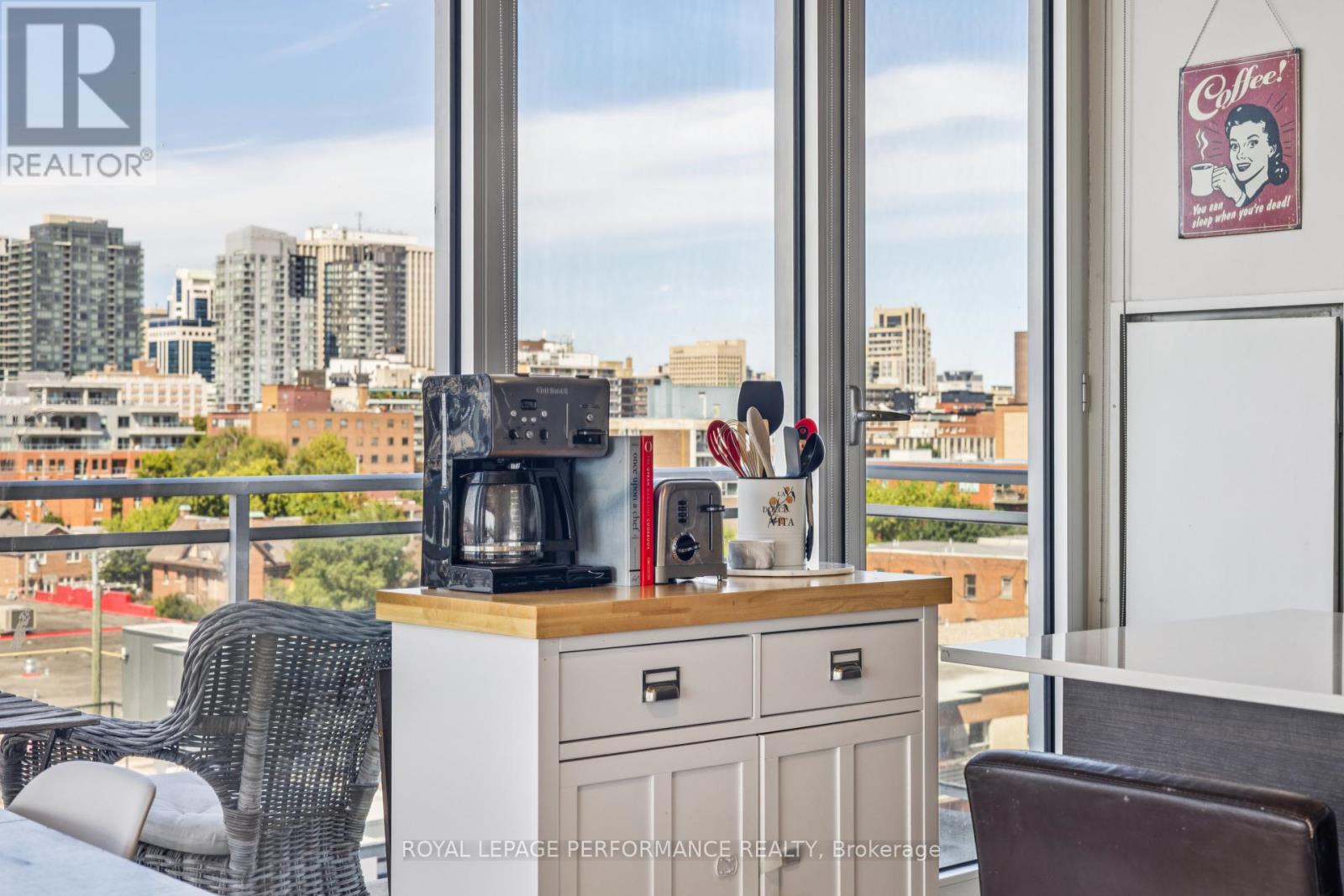 Photo 14 of 610 354 Gladstone Avenue, Ottawa ON