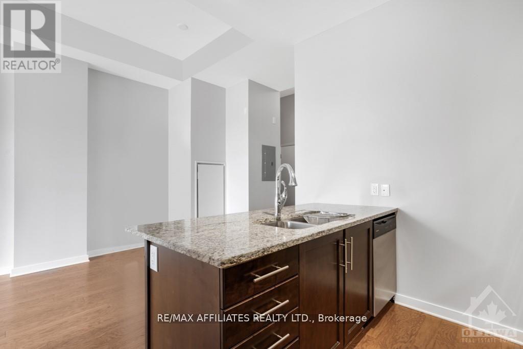 Photo 11 of 109 310 Centrum Boulevard, Ottawa ON