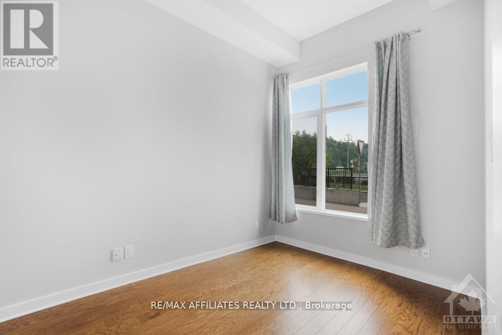 Photo 16 of 109 310 Centrum Boulevard, Ottawa ON