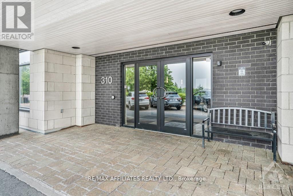 Photo 3 of 109 310 Centrum Boulevard, Ottawa ON