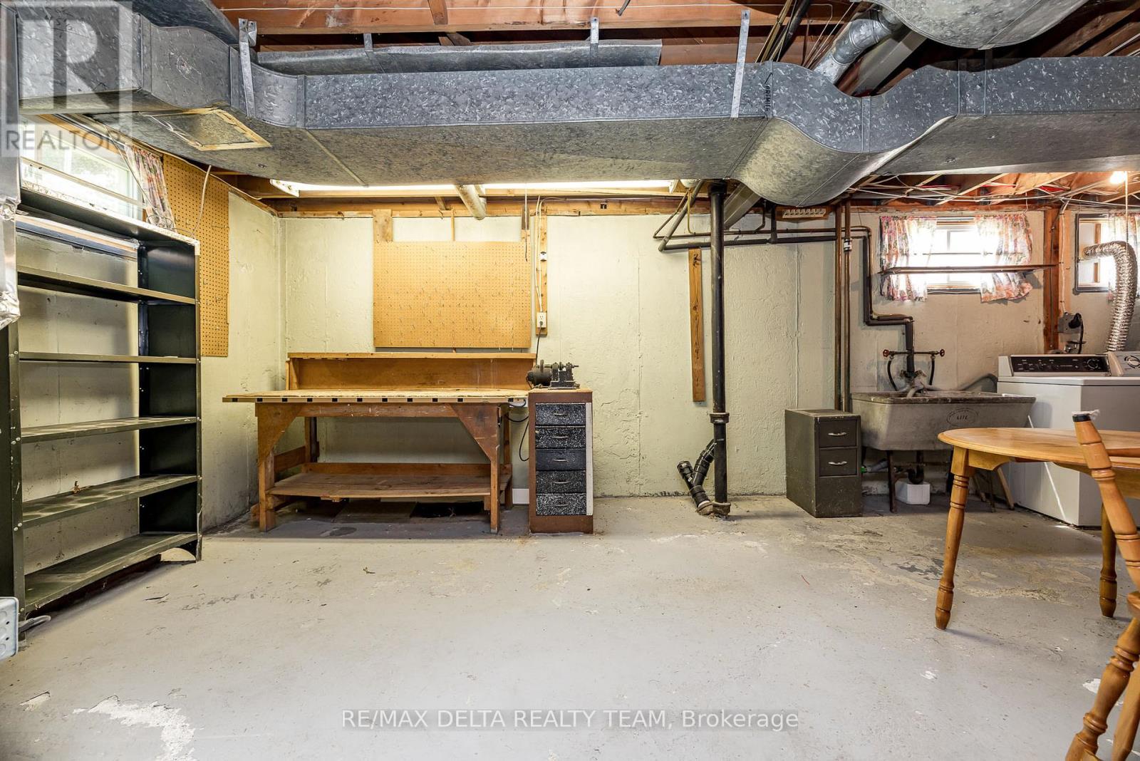 Photo 19 of 644 Browning Avenue, Ottawa ON