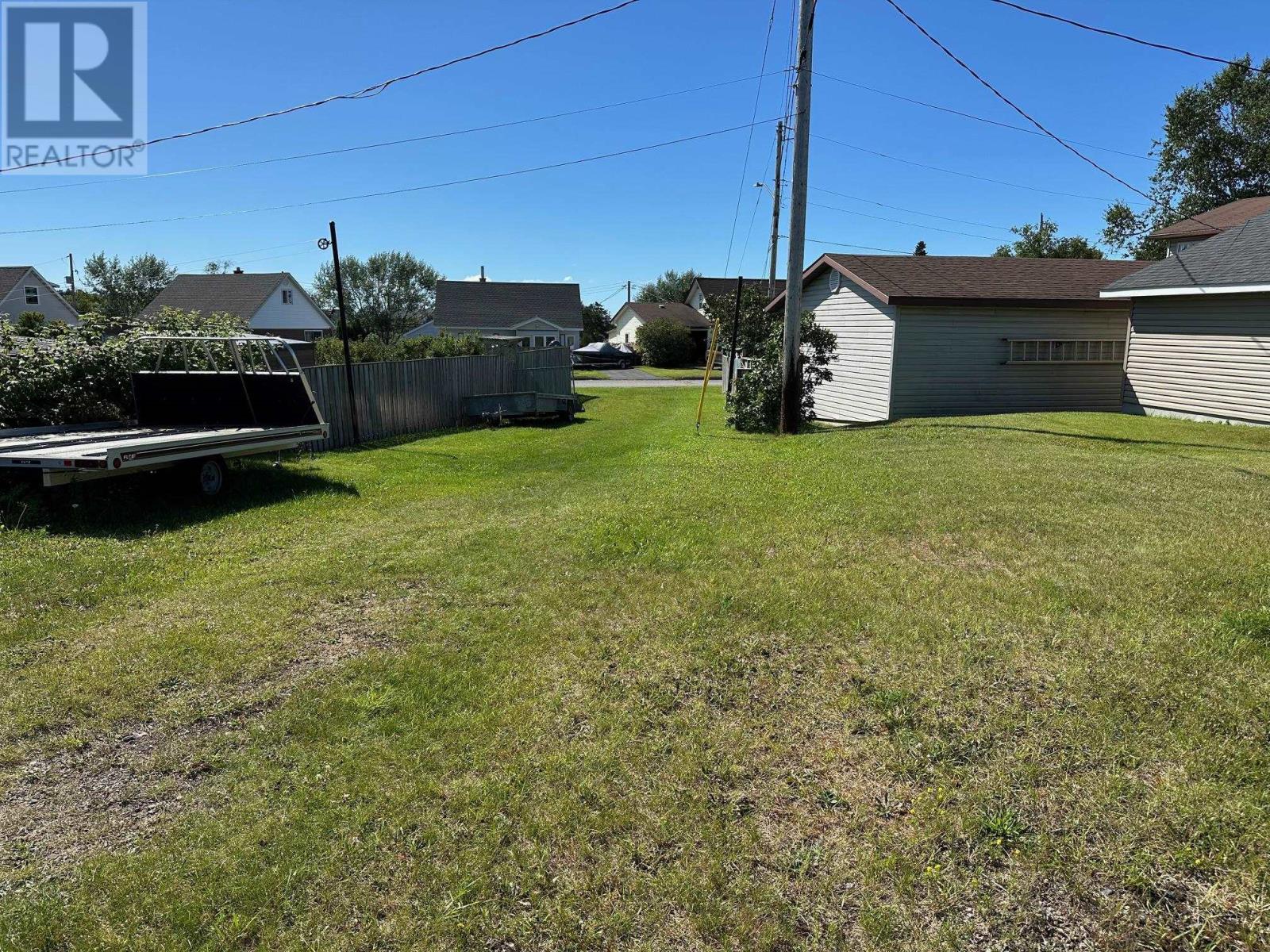 Photo 37 of 46 Birch Cres, Terrace Bay ON
