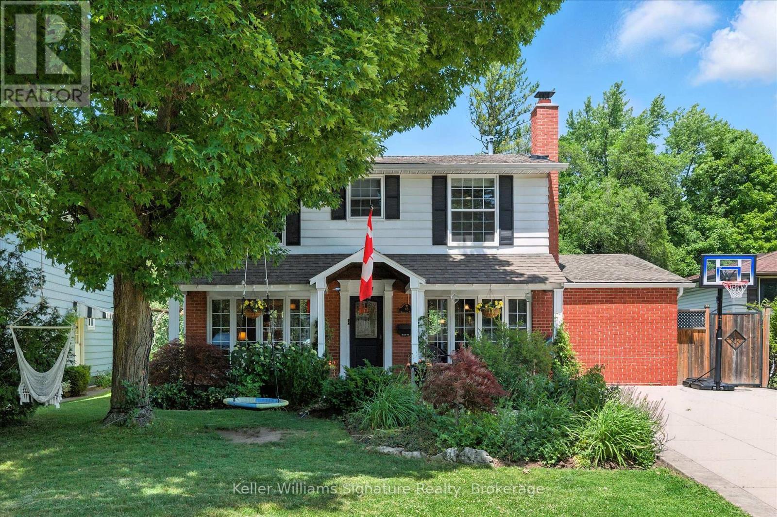 Photo 1 of 18 Moonglow Place, Hamilton ON