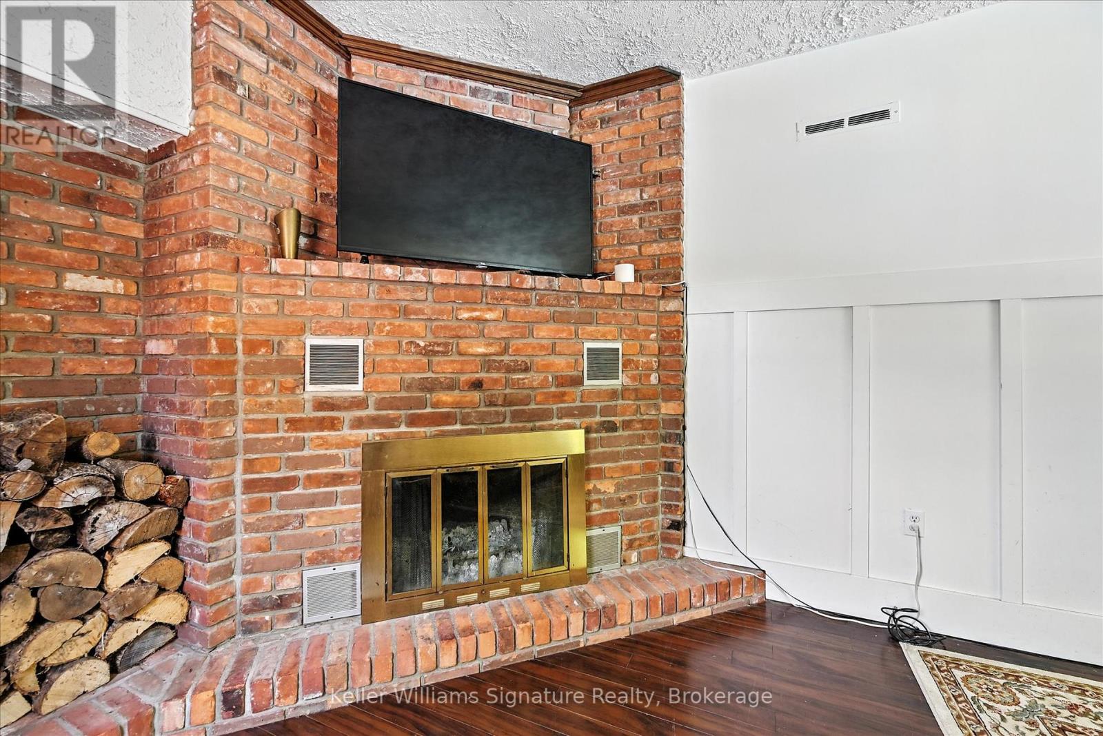 Photo 15 of 18 Moonglow Place, Hamilton ON