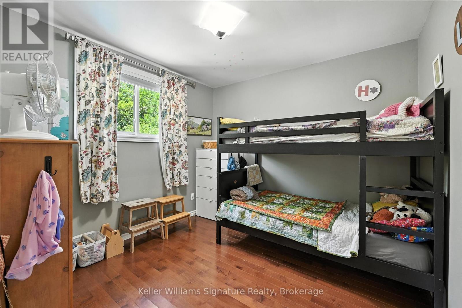 Photo 21 of 18 Moonglow Place, Hamilton ON