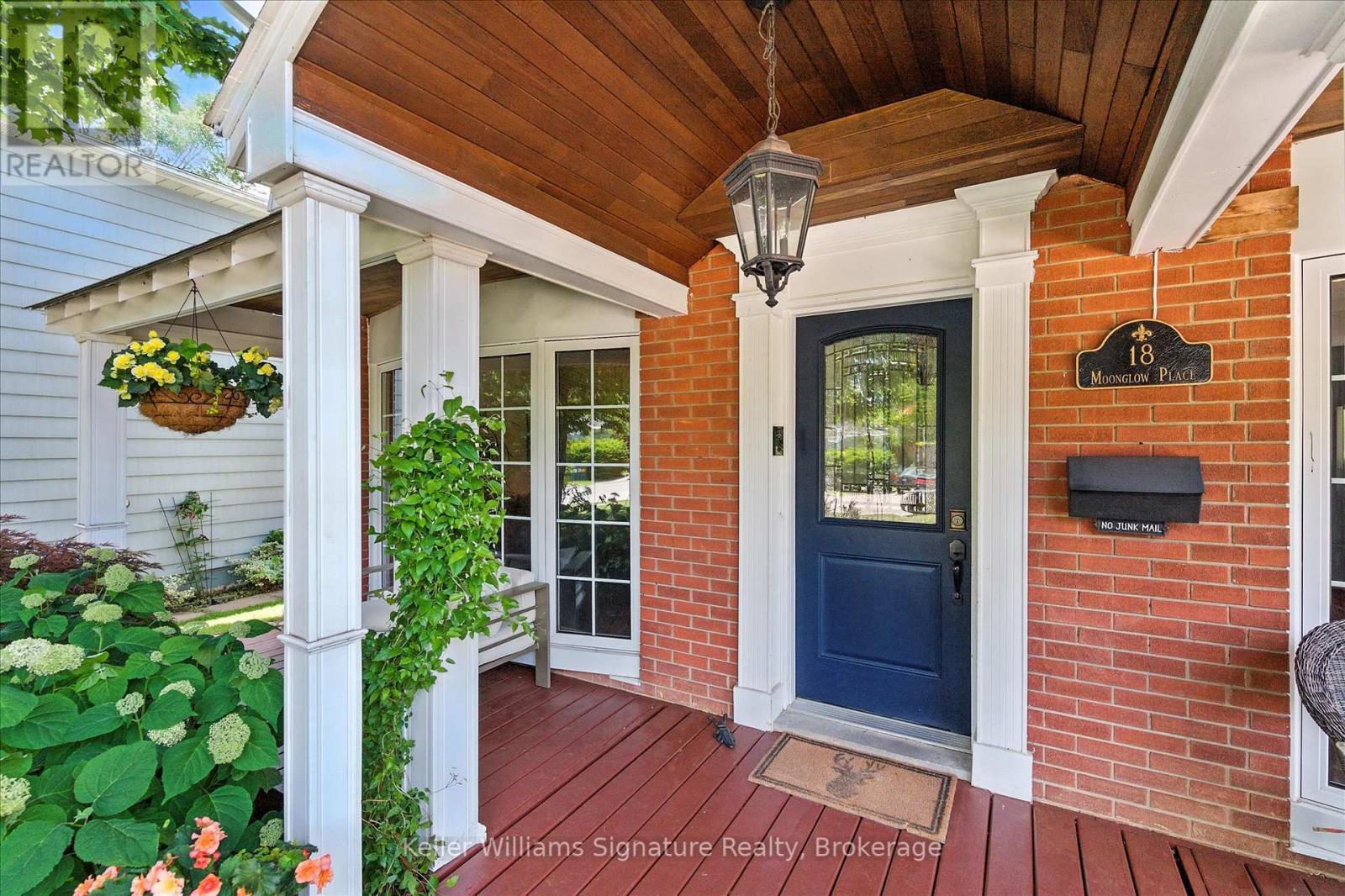 Photo 3 of 18 Moonglow Place, Hamilton ON