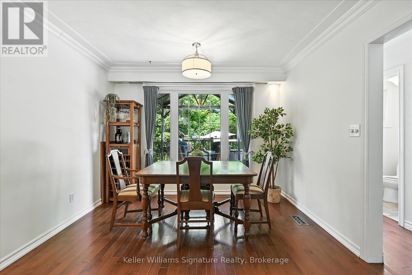 Photo 7 of 18 Moonglow Place, Hamilton ON