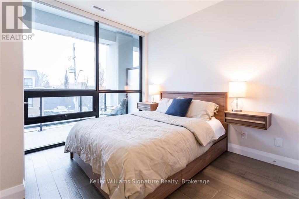 Photo 19 of 207 101 Locke Street S, Hamilton ON