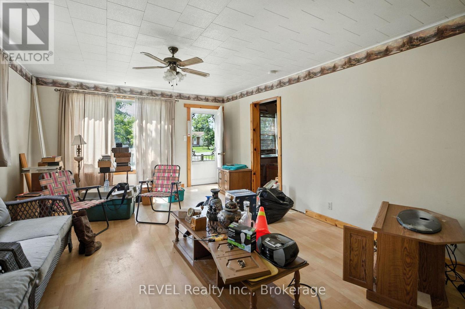 Photo 5 of 320 Netherby Road, Welland ON
