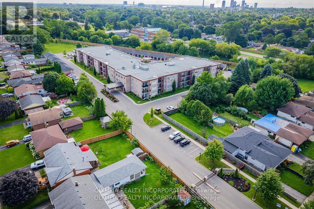 Photo 28 of 316 4644 Pettit Avenue, Niagara Falls ON