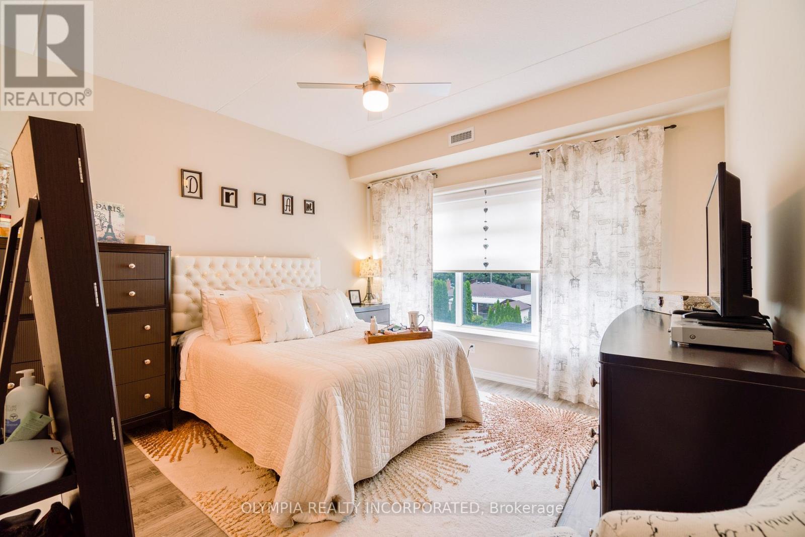Photo 7 of 316 4644 Pettit Avenue, Niagara Falls ON