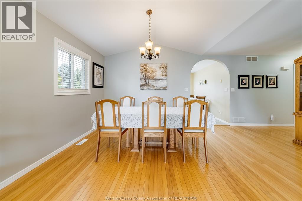 Photo 14 of 515 Birmingham Avenue, Lasalle ON