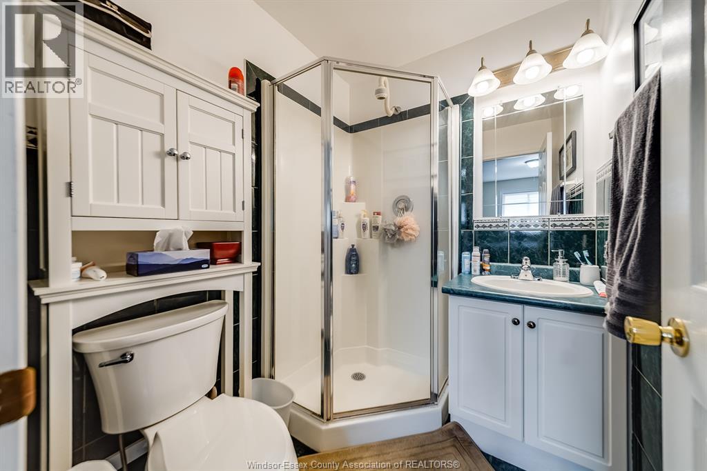 Photo 17 of 515 Birmingham Avenue, Lasalle ON