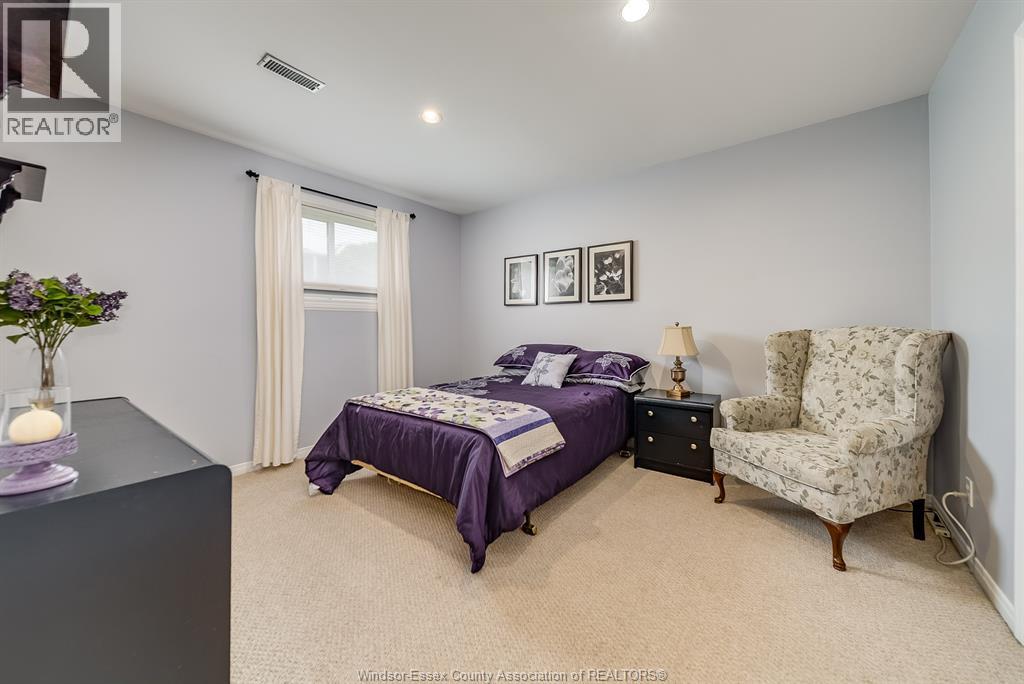 Photo 28 of 515 Birmingham Avenue, Lasalle ON