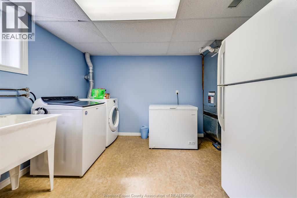 Photo 31 of 515 Birmingham Avenue, Lasalle ON
