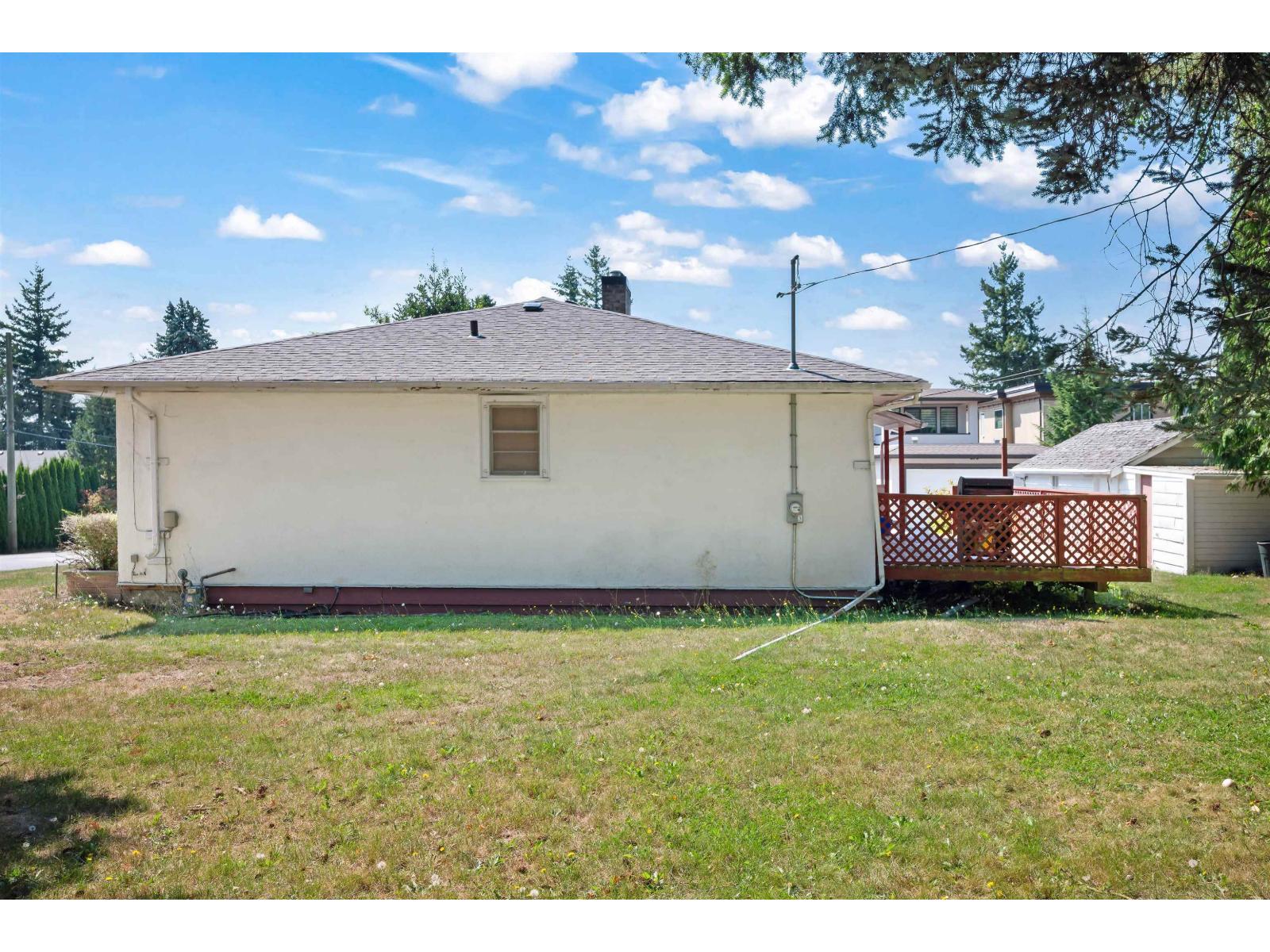 Photo 7 of 1129 Dolphin Avenue, White Rock BC