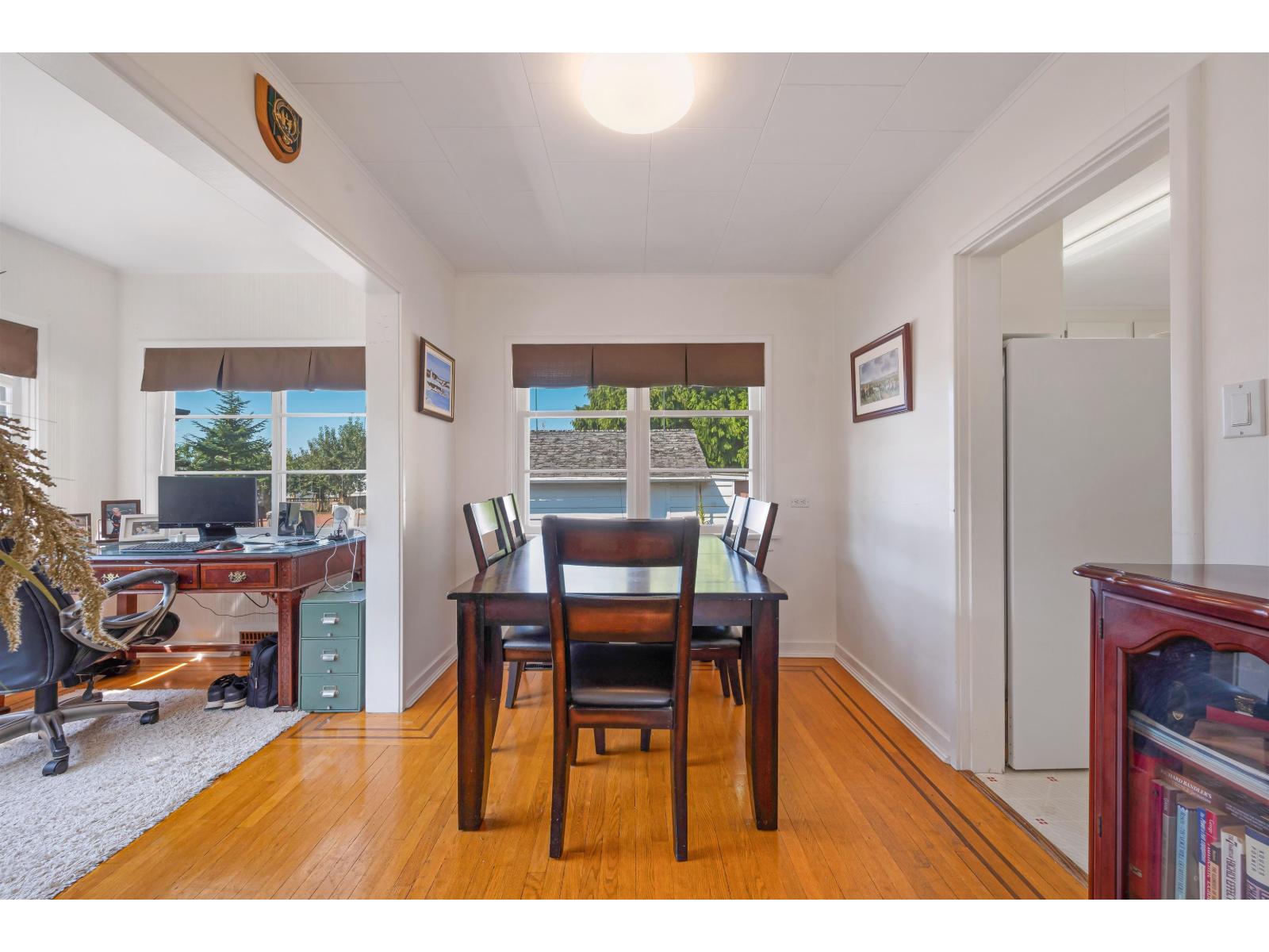 Photo 12 of 1129 Dolphin Avenue, White Rock BC
