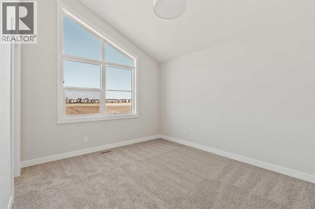 Photo 18 of 129 Setonvista Gate Se, Calgary AB