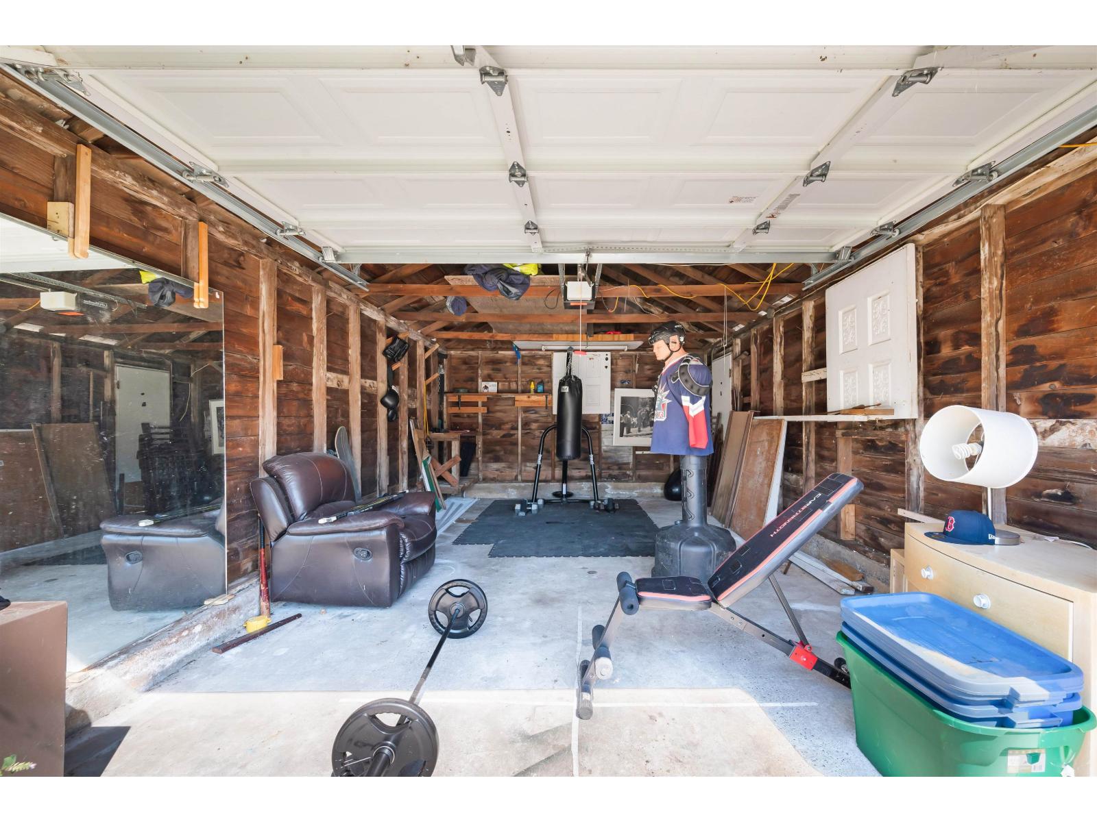 Photo 31 of 1129 Dolphin Avenue, White Rock BC