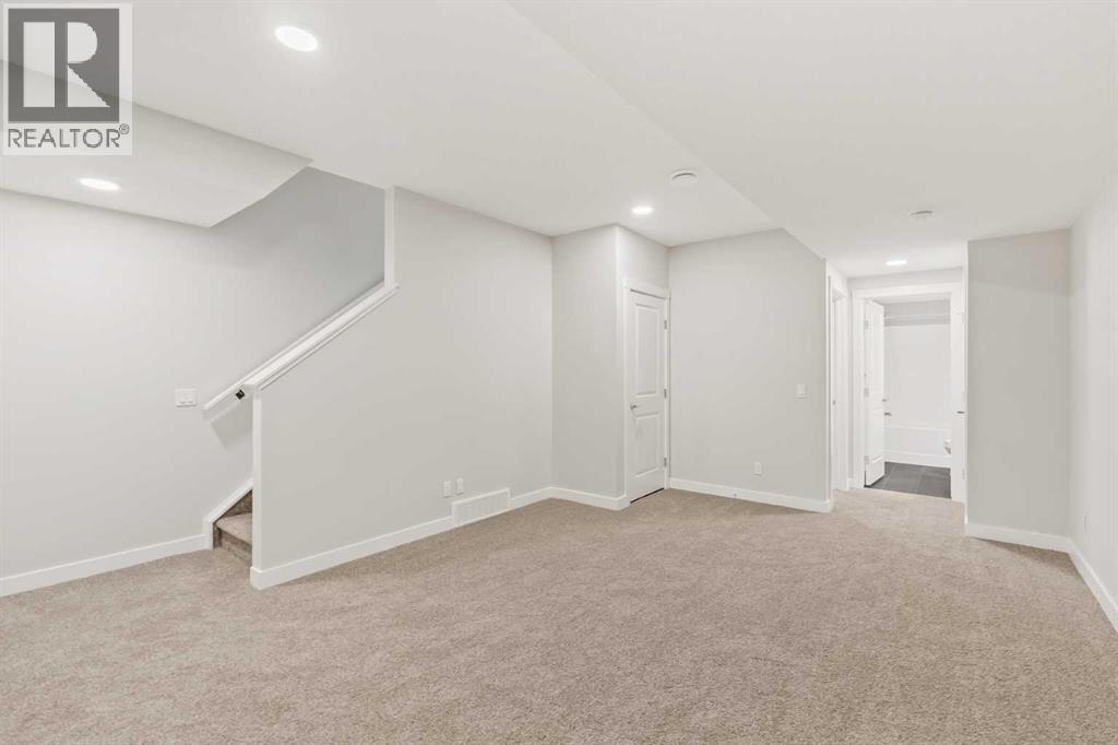 Photo 33 of 129 Setonvista Gate Se, Calgary AB