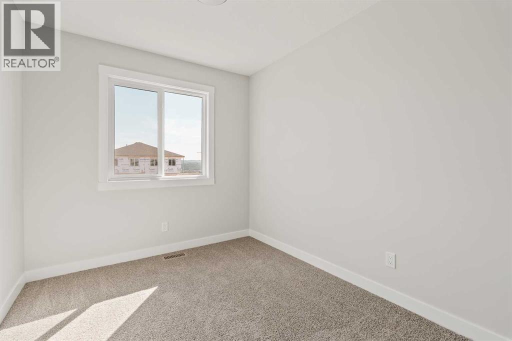 Photo 26 of 129 Setonvista Gate Se, Calgary AB
