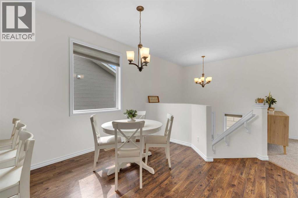 Photo 13 of 17 Cedar Crescent, Blackfalds AB