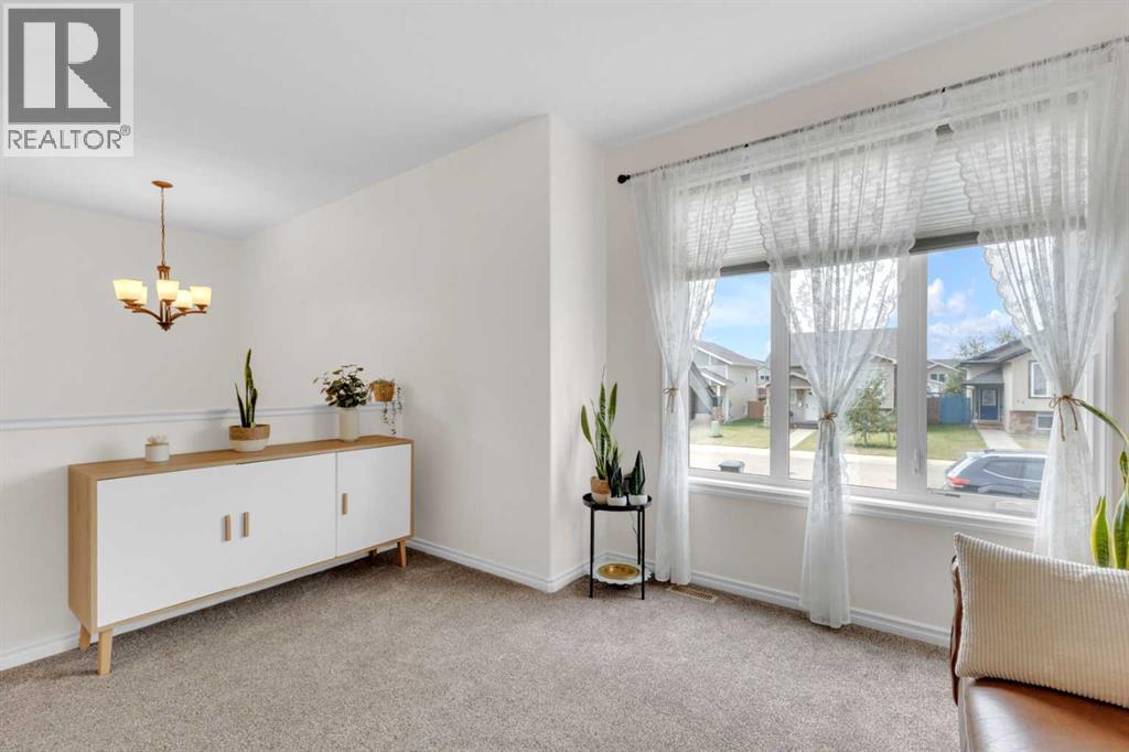 Photo 16 of 17 Cedar Crescent, Blackfalds AB