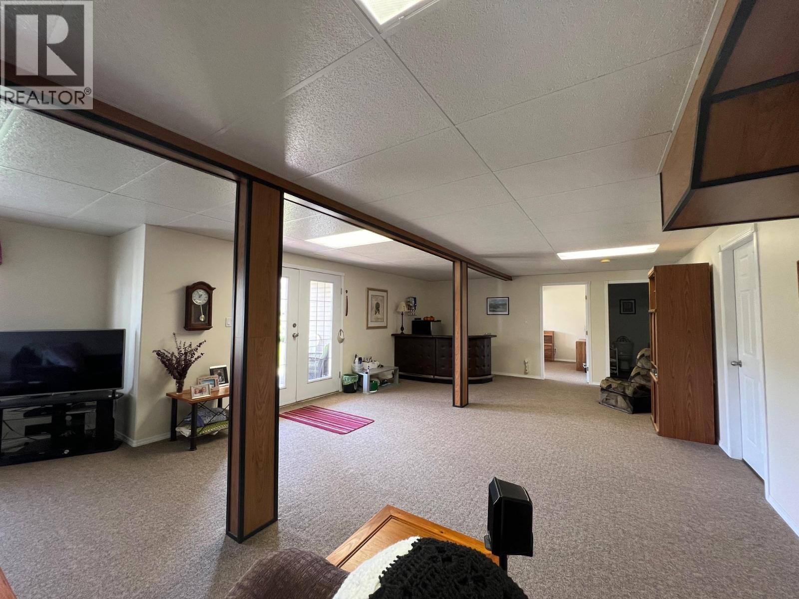 Photo 32 of 680 6th Street, Vernon BC