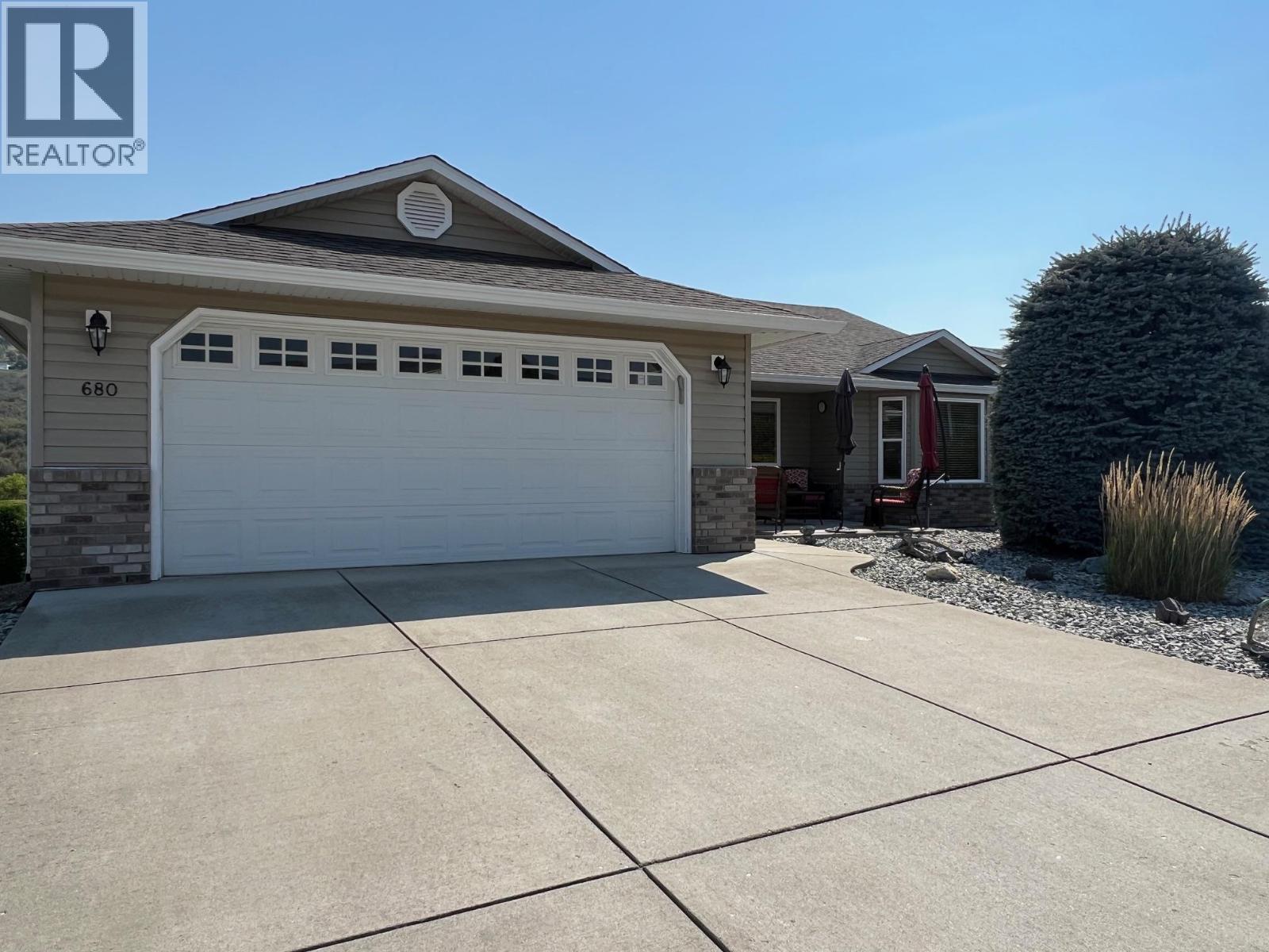 Photo 38 of 680 6th Street, Vernon BC
